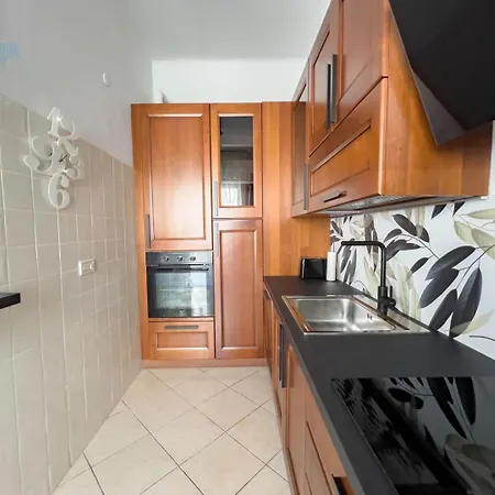 Corso Italia 7 Tirabora Short Rent Apartment *