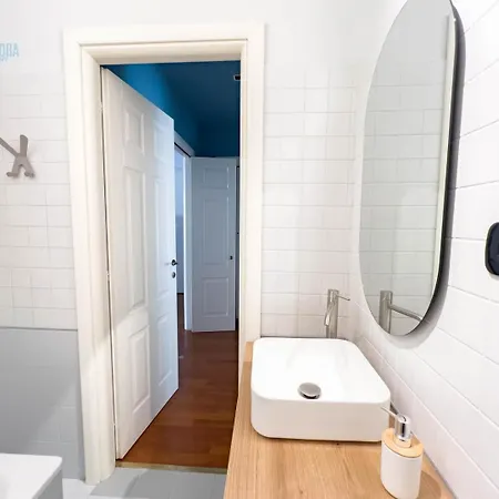 Corso Italia 7 Tirabora Short Rent *