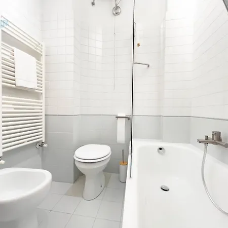 Corso Italia 7 Tirabora Short Rent Trieste